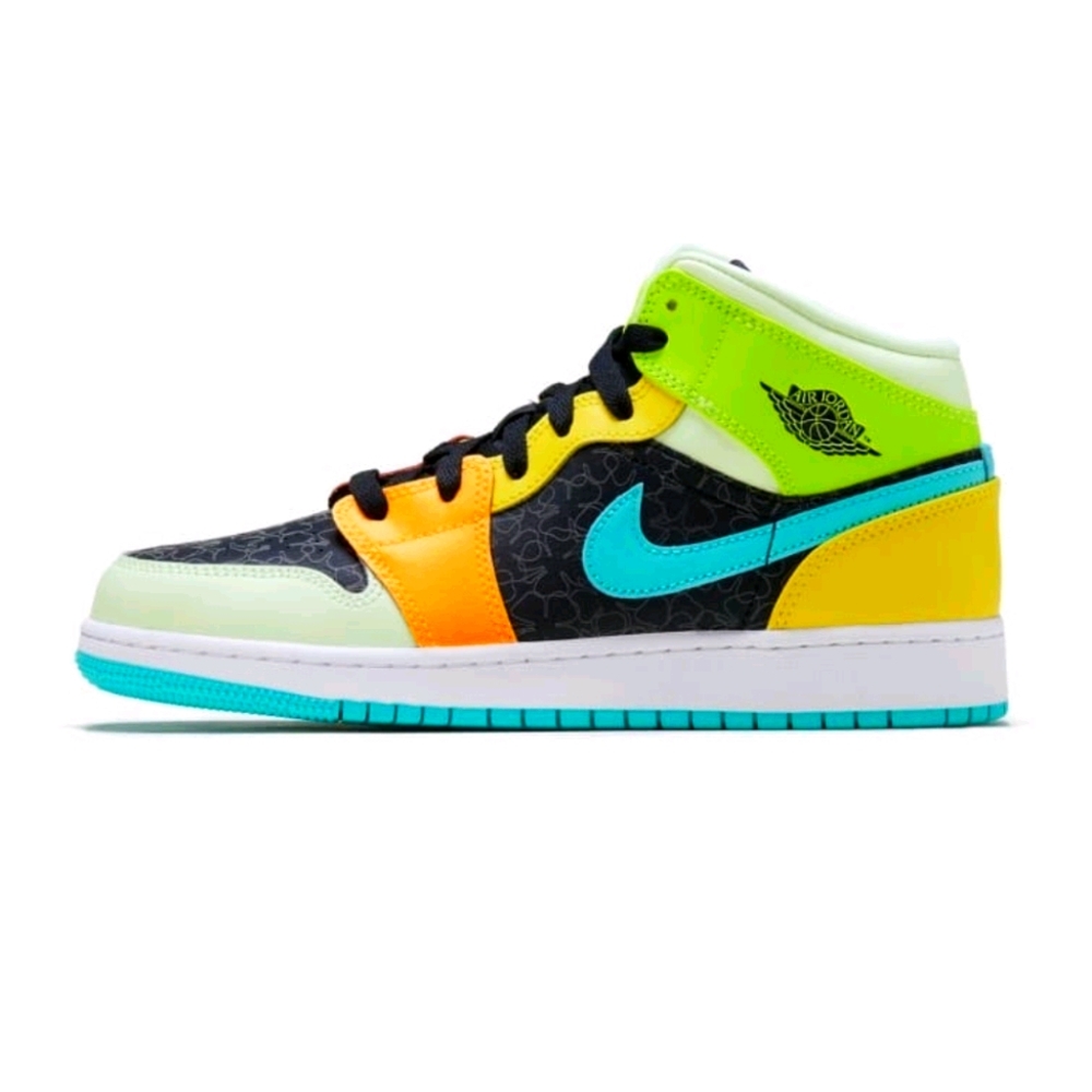 Air Jordan 1 Mid SE GS Black Auhora Green Basketba - Picture 1 of 4
